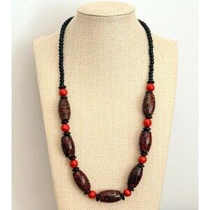 Vintage Red & Black Speckled Bead Statement Necklace Striking vintage statement
